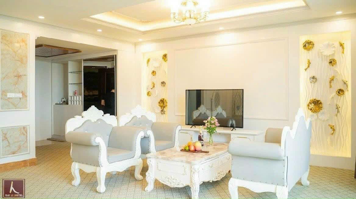 Bán khách sạn mặt phố Hàng Dầu, 105m2, 9 tầng thang máy, mặt tiền 4.5m, 109 tỷ, KD đỉnh - Ảnh 1