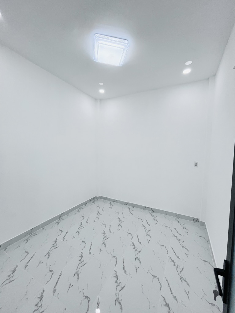 Bán NP 5PN, 4WC giá siêu hời 5,6 tỷ tại Âu Dương Lân, Q8, HCM - Ảnh 1