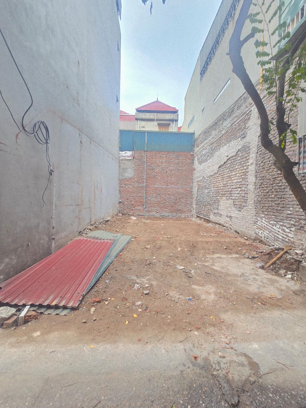 BÁN LÔ ĐẤT LÝ SƠN DT 56M GIÁ CHỈ NHỈNH 9 TỶ .Ô TÔ NGỦ TRONG ĐẤT , TƯƠNG LẠI RA MẶT PHÓ - Ảnh chính