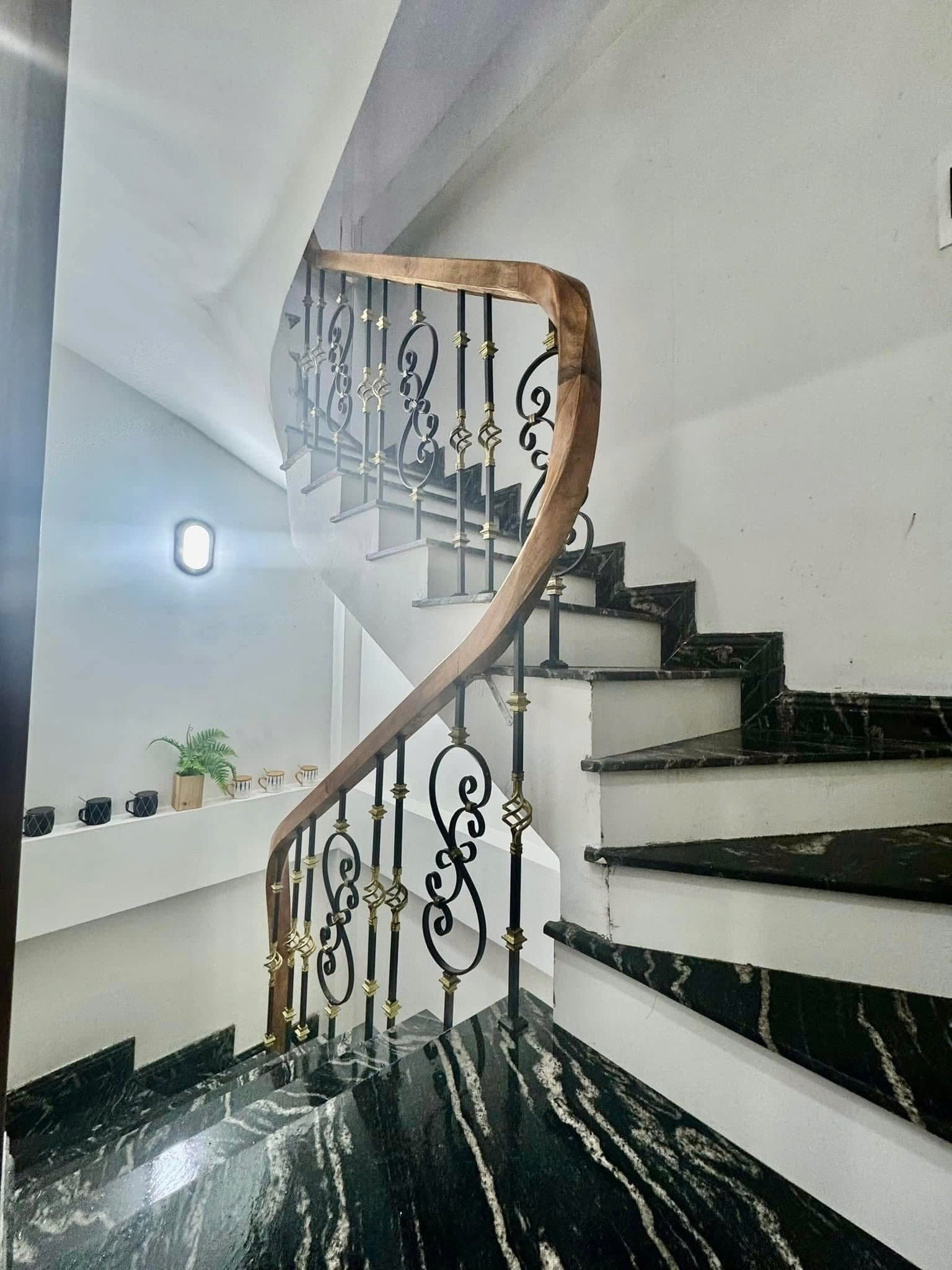 HIẾM!!! HƠN 6 TỶ - NHÀ PHÂN LÔ QUÂN ĐỘI - VƯƠNG THỪA VŨ - CÙ CHÍNH LAN - TX - Ô TÔ ĐỖ CỬA - LÔ GÓC - Ảnh 1