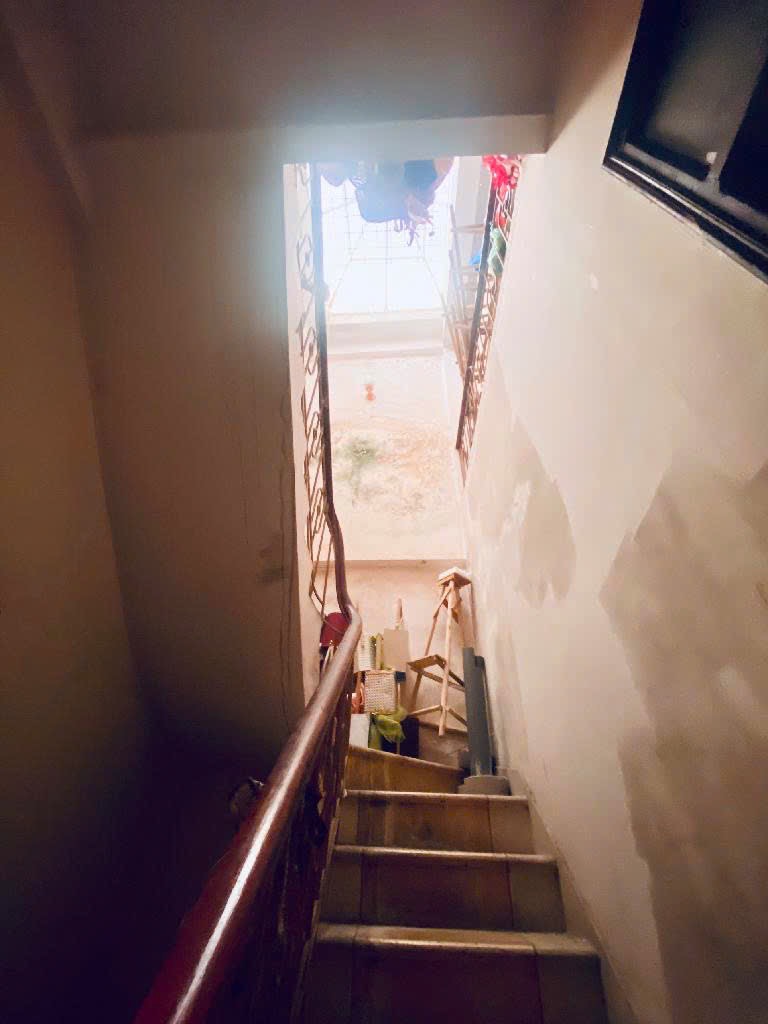 Bán nhà Hai Bà Trưng , diện tích 31,7/38m , mặt tiền 5,4m, chiềi dài 6m, giá chào bán 5,8tỉ - Ảnh 1