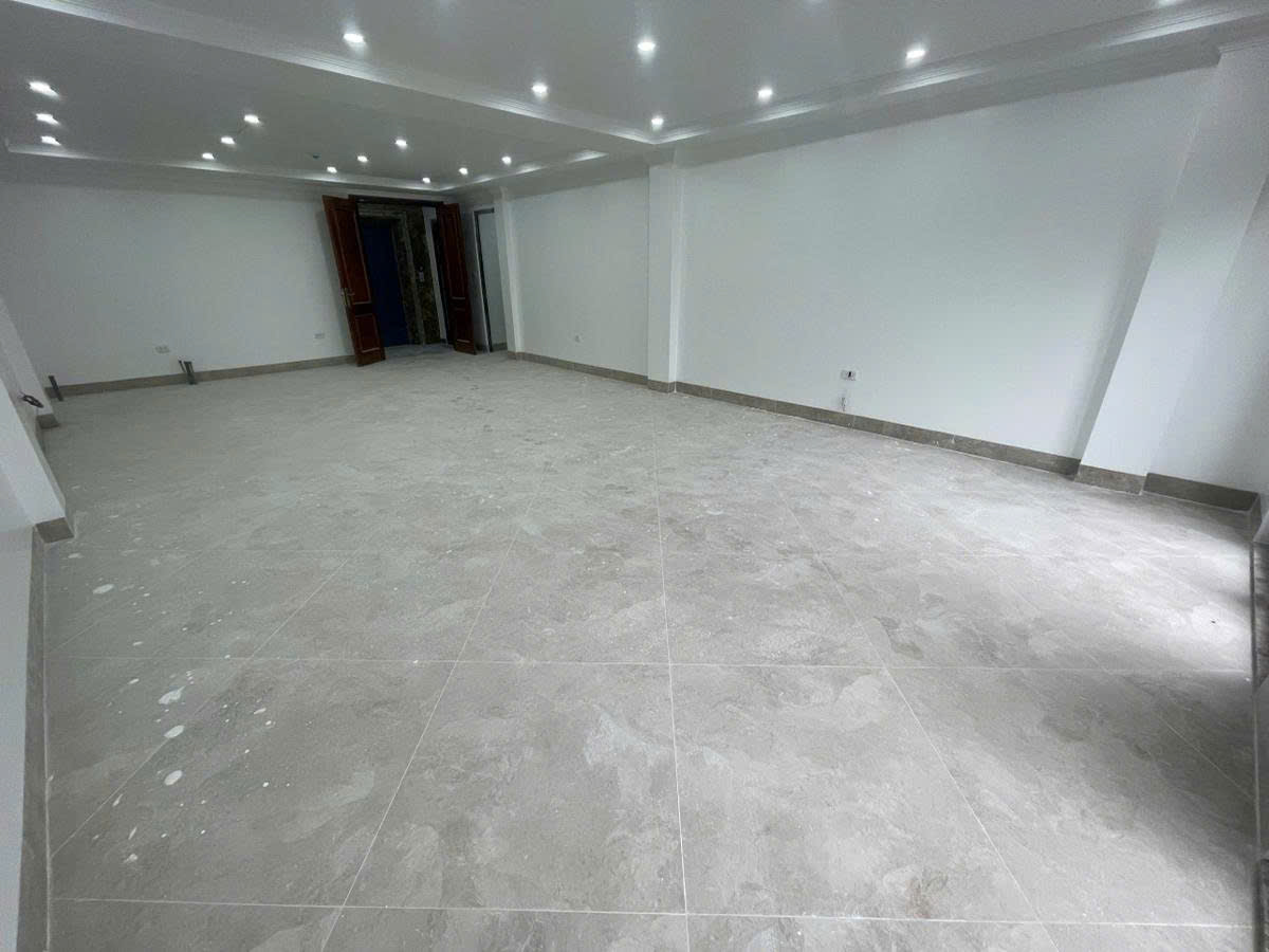 Hạ giá bán nhà mặt phố Lò Đúc 80m x MT5.5m, xây 7T thang máy, KD đỉnh, giá 65 tỷ. LH: 0366051369 - Ảnh 1