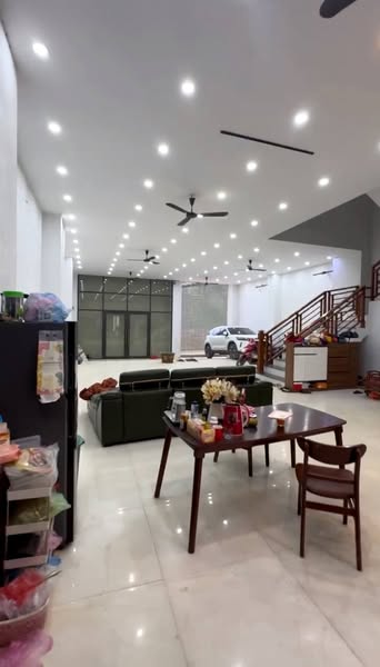 Bán ĐẤT tặng NHÀ 4T, 192m2, mt10m, 14.7 tỷ, MP, KD. Thụy Lâm, Đông Anh. - Ảnh chính