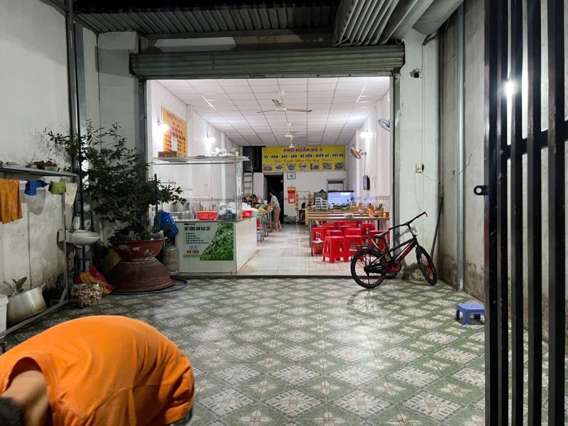 Bán Nhà MẶT TIỀN Trần Hưng Đạo, Khu vực Kinh Doanh sầm uất bậc nhất Dĩ An - Ảnh chính