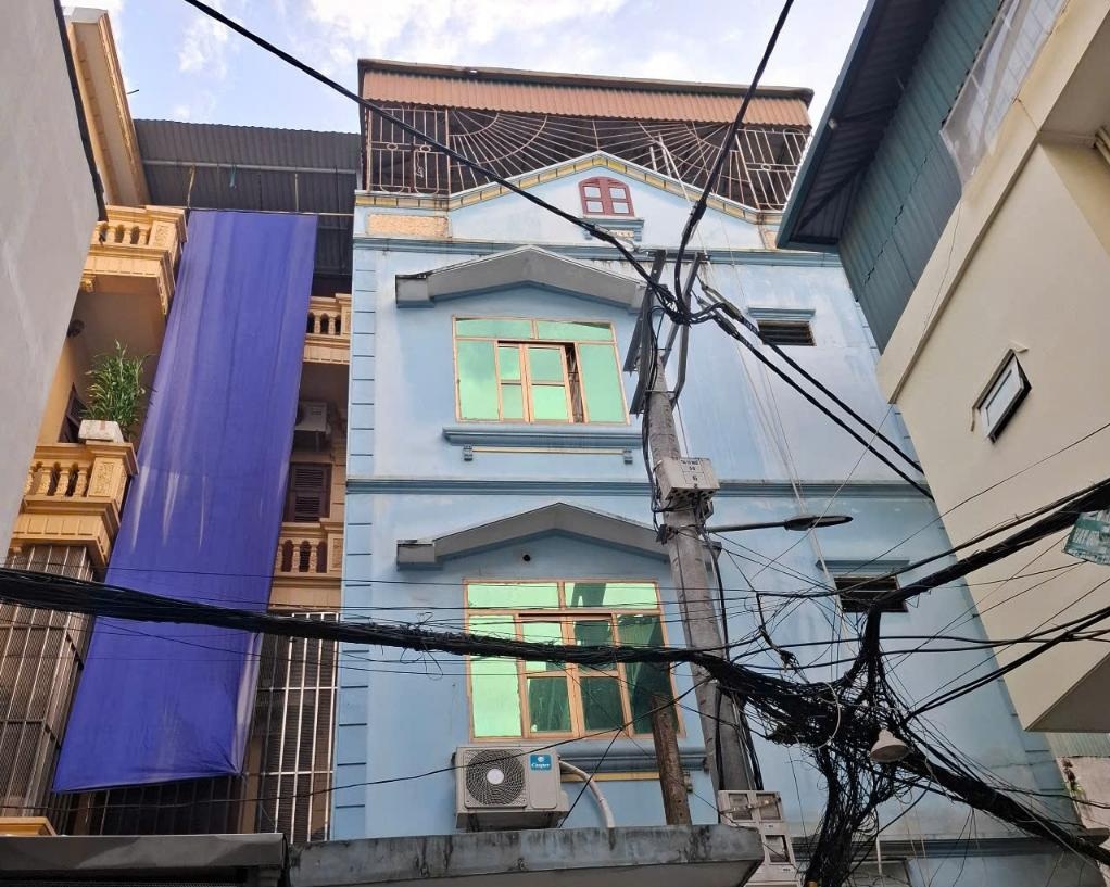 🚗 NGÕ CẦU GIẤY - MẶT TIỀN HƠN 6M - VF3 GHÉ CỬA - XE TẢI TRÁNH CÁCH 10M - 50M2 - 10 TỶ - Ảnh 1
