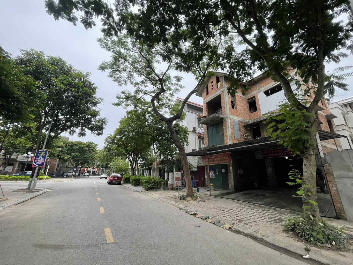 BÙI THIỆN NGỘ 51 tỷ 235m VỈA HÈ RỘNG,KINH DOANH ĐỈNH,LONG BIÊN HÀ NỘI - Ảnh 1