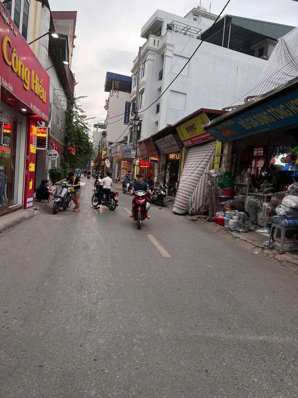 MẶT ĐƯỜNG XUÂN ĐỈNH BẮC TỪ LIÊM  - VỊ TRÍ KINH DOANH ĐẸP GIÁ ĐẦU TƯ - DT 180M2 GIÁ 45 TỶ - Ảnh chính
