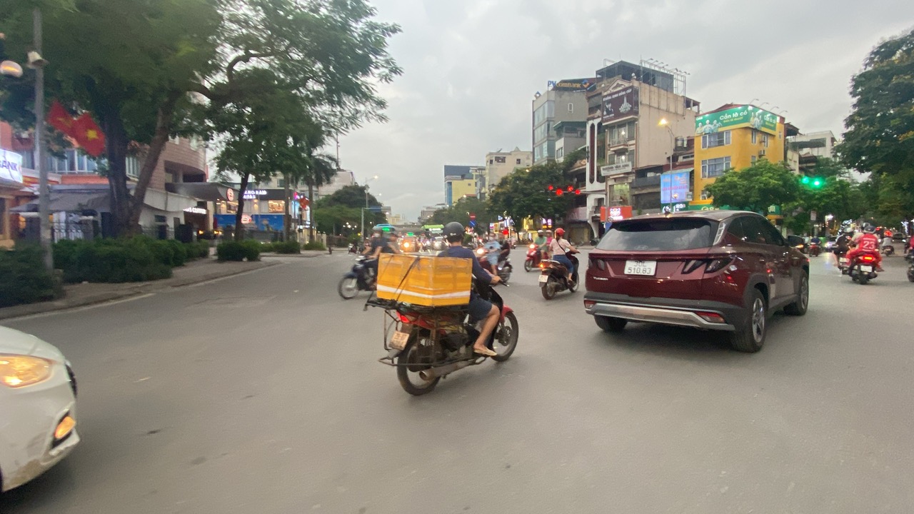 SIÊU HIẾM, BÁN NHÀ KHU PHÂN LÔ HÀNG KHÔNG PHỐ NGUYỄN SƠN 95M, 2T, MT8M, VỈA HÈ, Ô TÔ TRÁNH - Ảnh chính