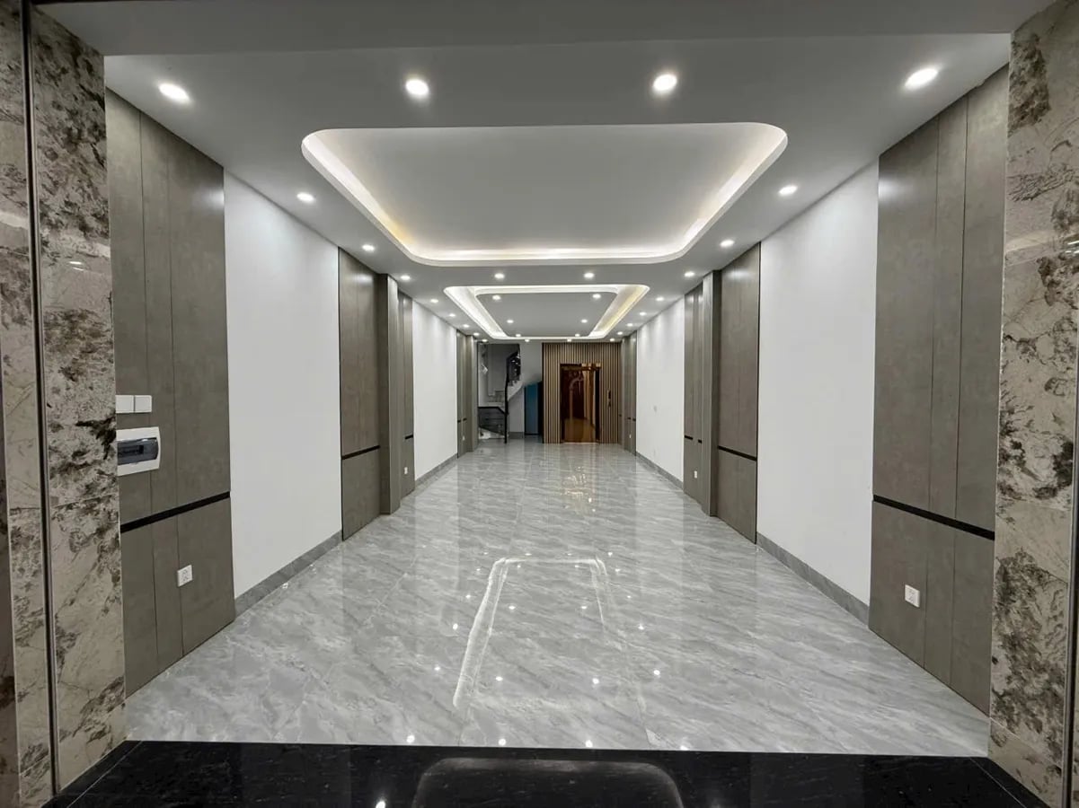Giảm giá Biệt thự Long Biên, chỉ còn 18,5 tỷ, 75m2 x 6 Tầng, mặt tiền 4,3m, Gara 2 Ô tô - Thang máy - Ảnh 7