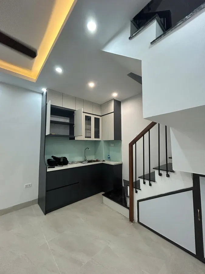 CẦN BÁN 1 CĂN NHÀ NHỎ KHÂM THIÊN- ĐỐNG ĐA. 5T, 4,8 TỶ - Ảnh 1