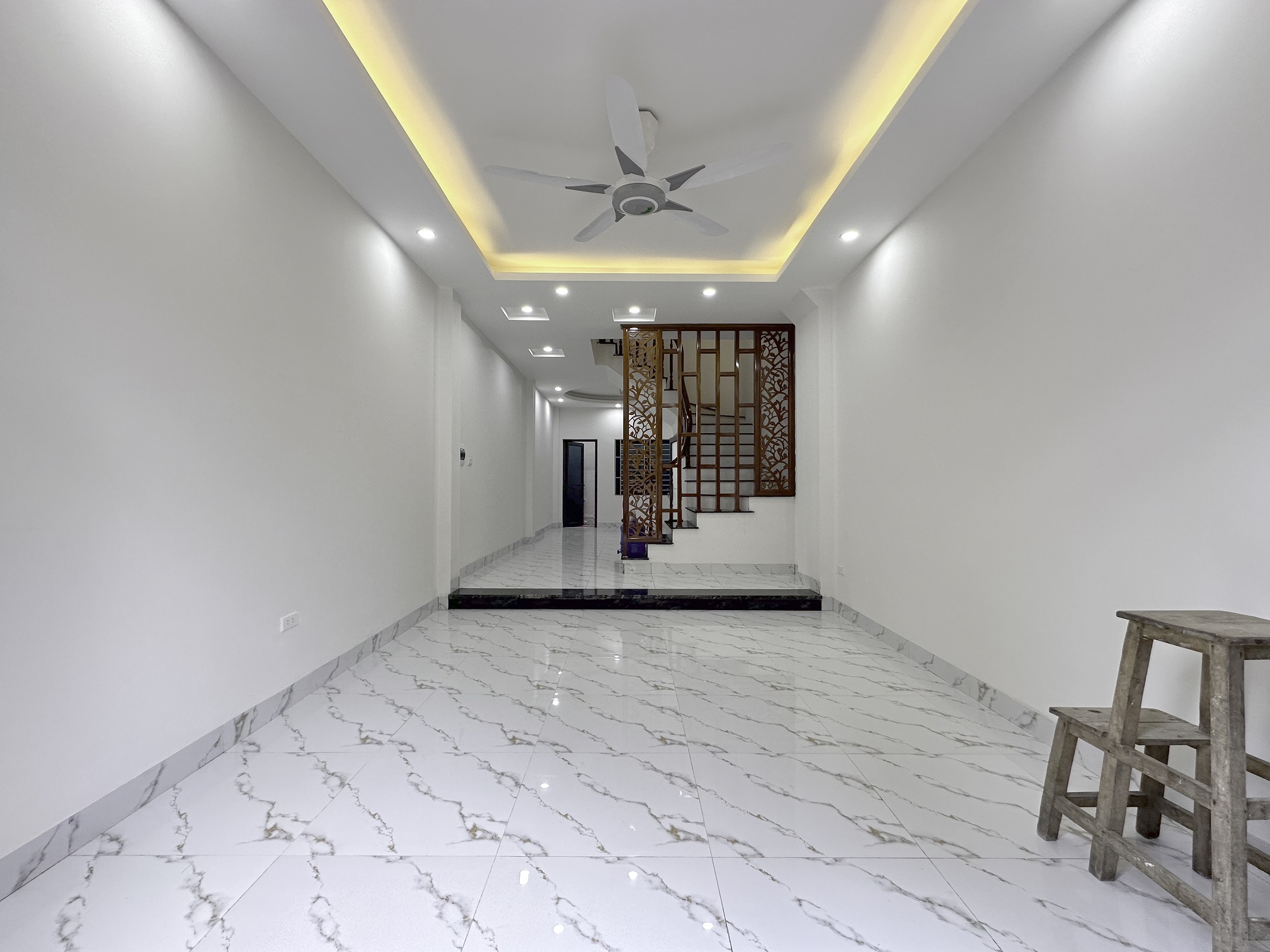 Bán gấp nhà Vân Côn, Hoài Đức, ô tô đỗ cửa, 4 tầng - Ảnh chính