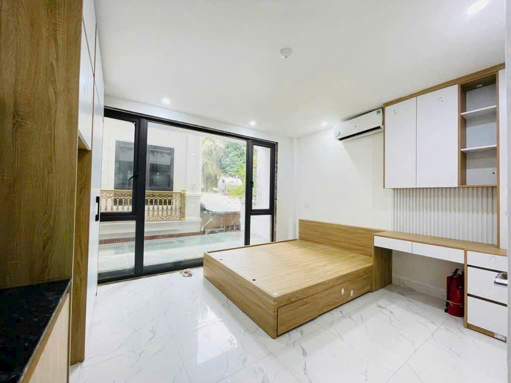 Nhà lô góc ô tô 7 chỗ vào nhà 48m 5 tầng 13,8 tỷ - Ảnh 2