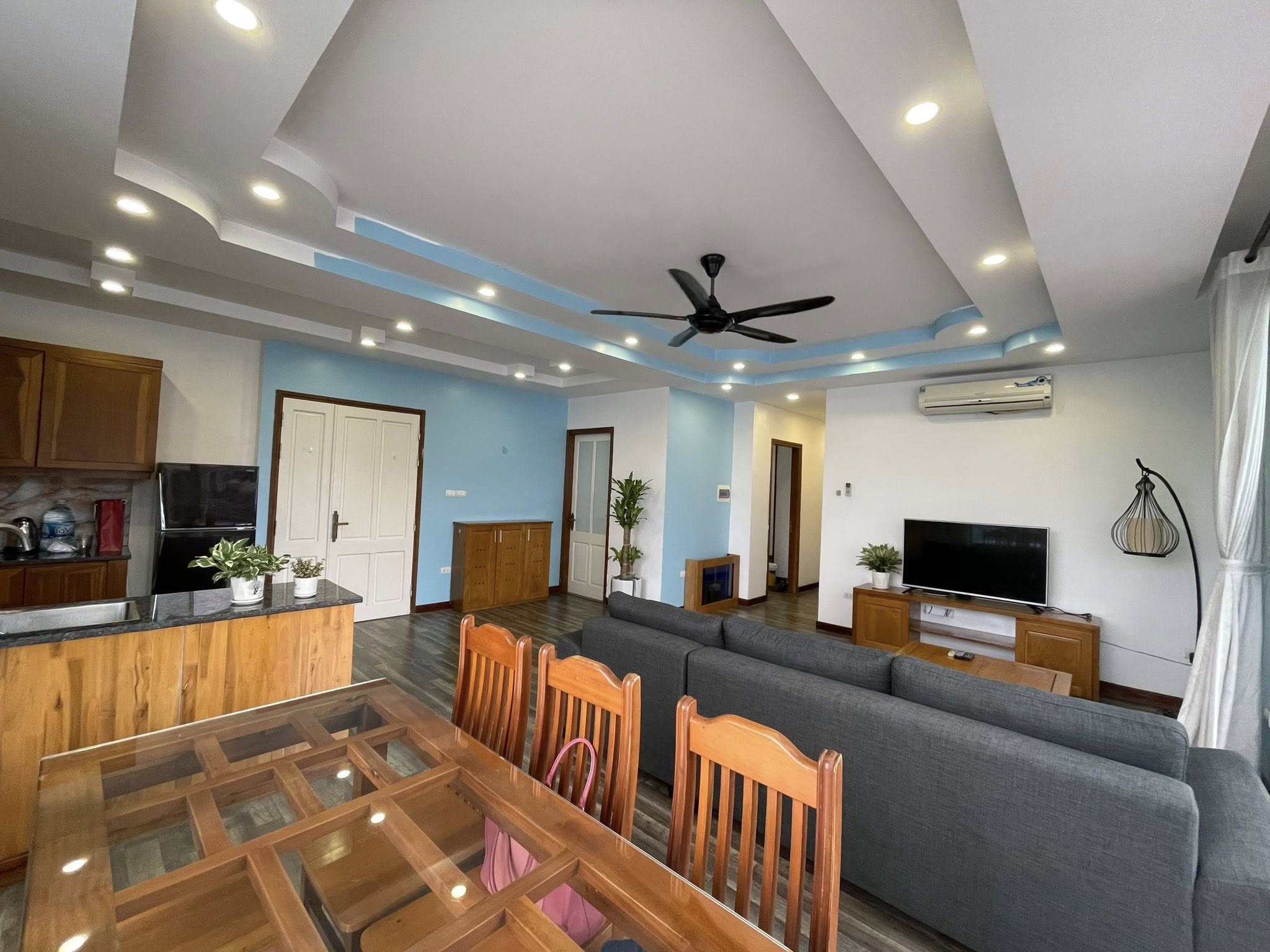 SIÊU VIP-Tòa Apartment (CHDV) Đường Âu Cơ (View Hồ Quảng Bá) 129m,9Tầng,MT 14m 51Tỷ - Ảnh chính
