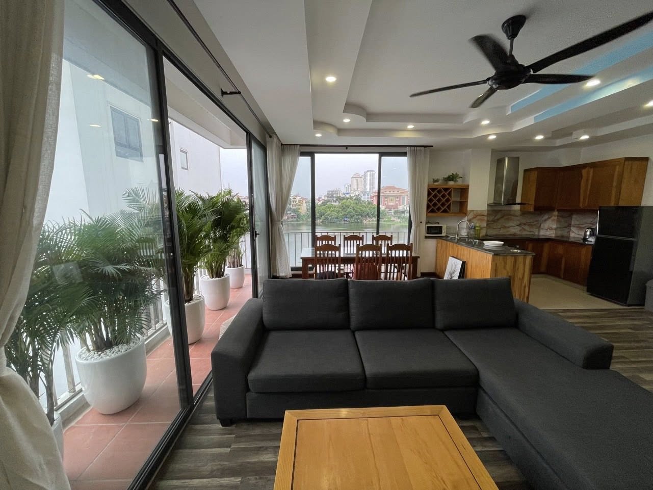 SIÊU VIP-Tòa Apartment (CHDV) Đường Âu Cơ (View Hồ Quảng Bá) 129m,9Tầng,MT 14m 51Tỷ - Ảnh 4