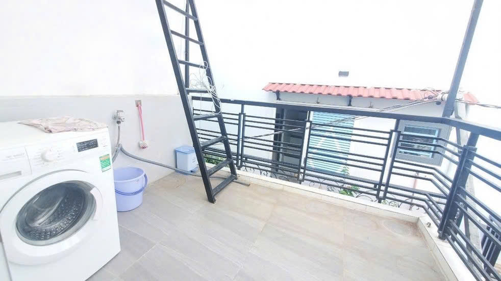 NGÃ TƯ PHÚ NHUẬN, Nhà 3 Tầng 3PN, gần 30m2 chỉ 4.x tỷ - Ảnh 3