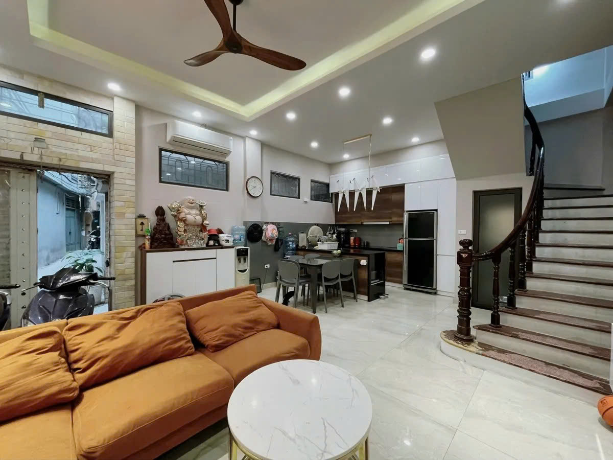 Bán nhà riêng 40m2, 4 tầng, 3 ngủ, tại Nguyễn Trãi, Thanh Xuân, Hà Nội - Ảnh 2