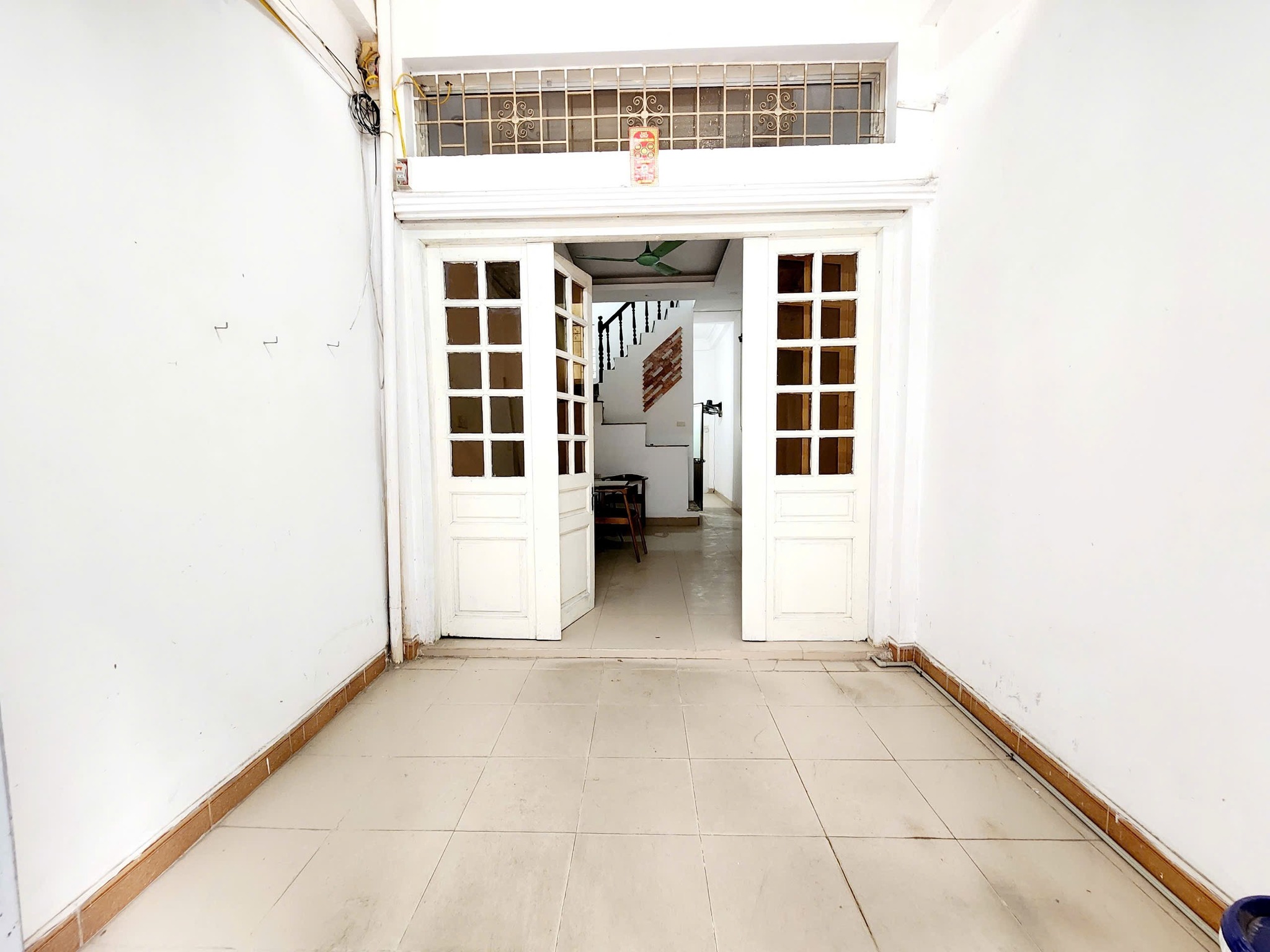 BÁN NHÀ LÃNG YÊN – Ô TÔ ĐỖ CỬA – NGÕ THÔNG –  30M² - 3.2M MT – CHỈ 10.2 TỶ - Ảnh 1