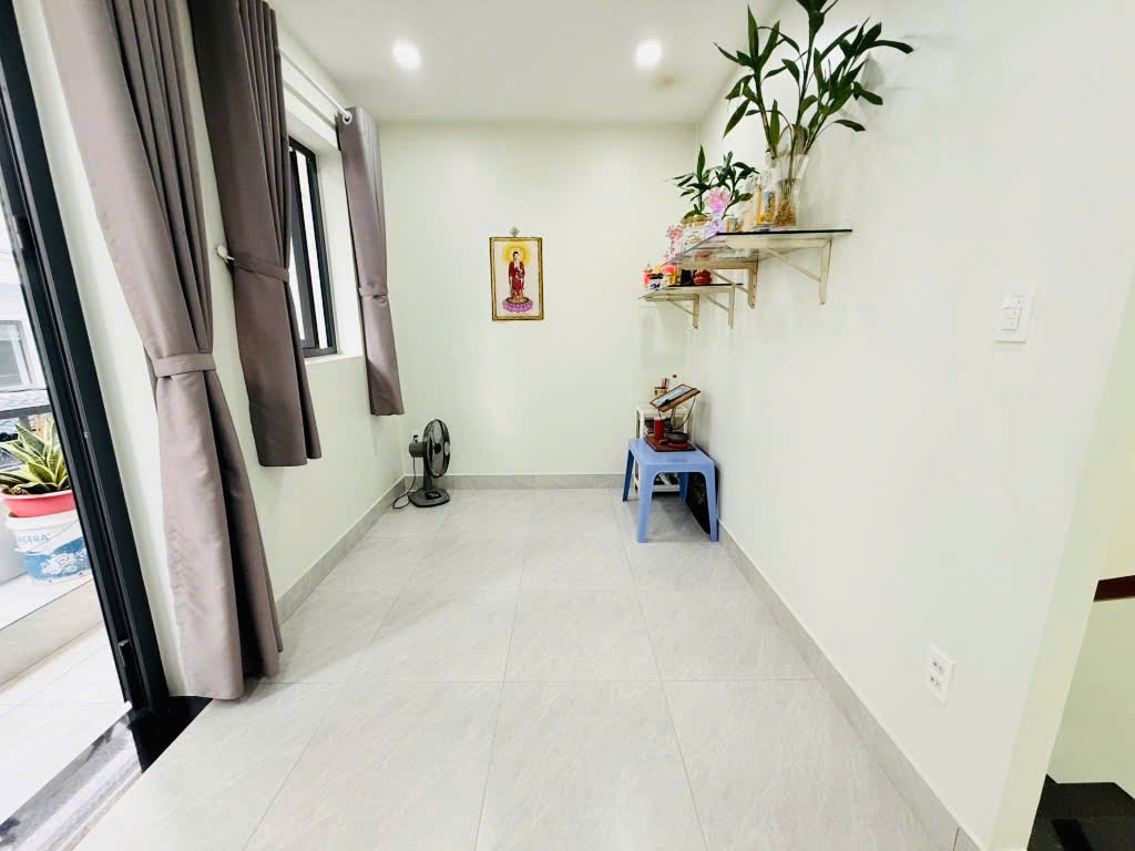 Bán nhà chính chủ Quang Trung, ngang 4.2m dài 13m, 3 phòng ngủ,– chỉ 6 tỷ 1 còn thương lượng - Ảnh 2
