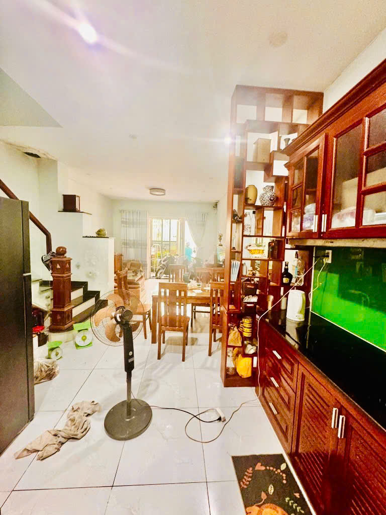 Bán nhà Nguyễn Duy Cung, hẻm 4,5m, nở hậu 5,1m, khu đồng bộ dân trí, chỉ 6 tỷ ++ thương lượng - Ảnh 1