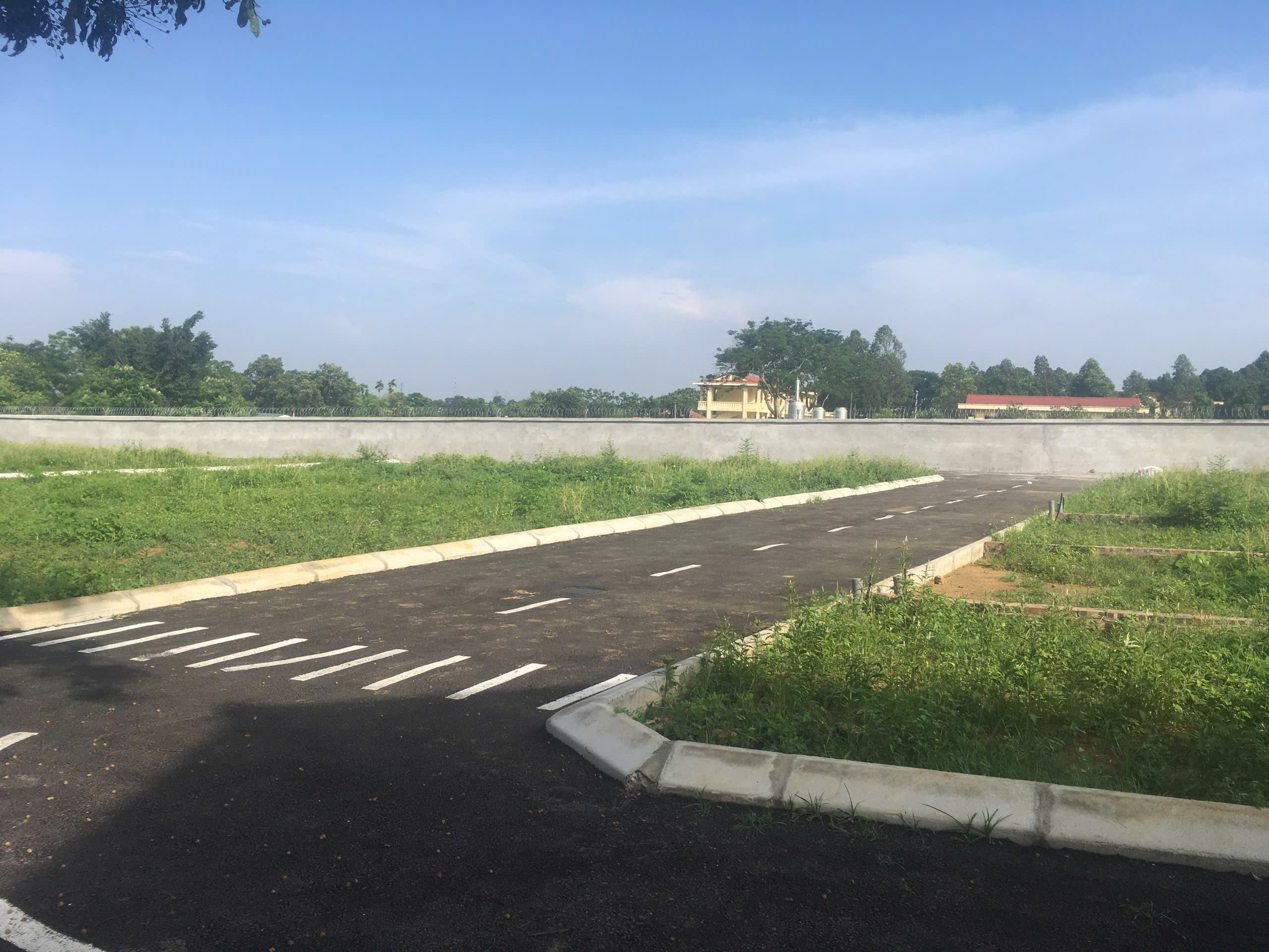 HOT !!! SỞ HỮU NGAY LÔ ĐẤT ĐẸP - GIÁ TỐT - Vị Trí Đắc Địa Tại Phú Cát, Quốc Oai, TPHN - Ảnh chính