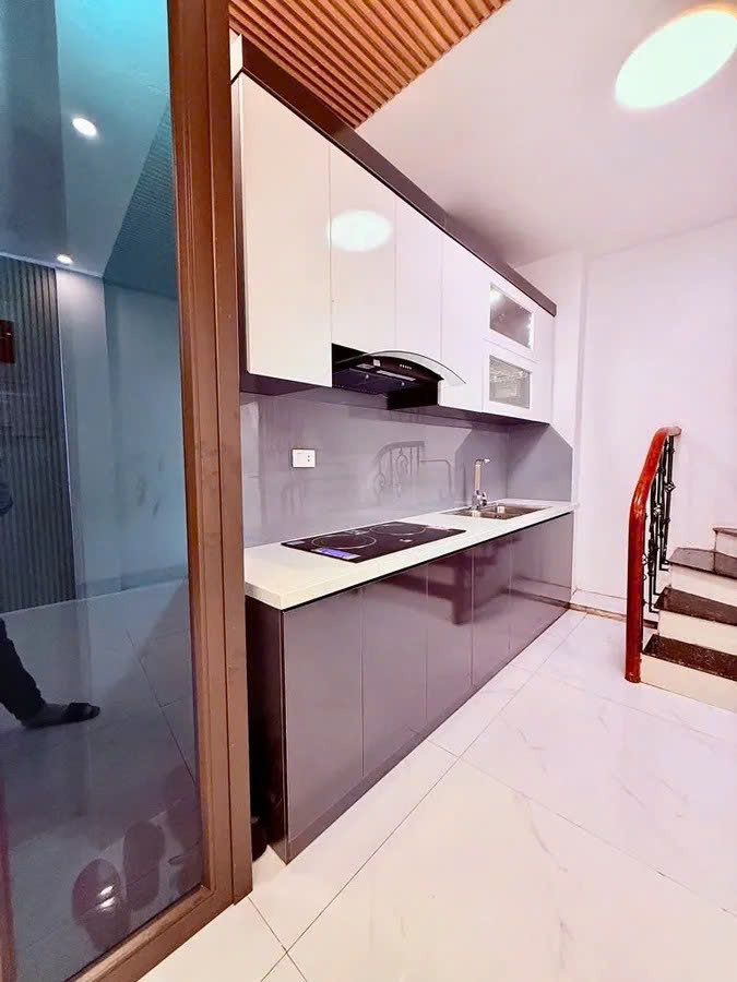 Bán Nhà  Kim Hoa 27m2. 5 tầng. mặt tiền 6.5m. giá  6.9 tỷ Đống Đa hà Nội - Ảnh 1