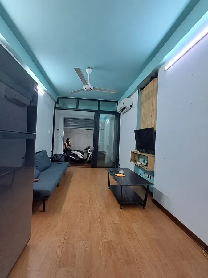 Bán Nhà Nguyễn Lương Bằng 32m2. 5 tầng. mặt tiển 3m. giá 8.6 tỷ Đống Đa Hà Nội - Ảnh chính