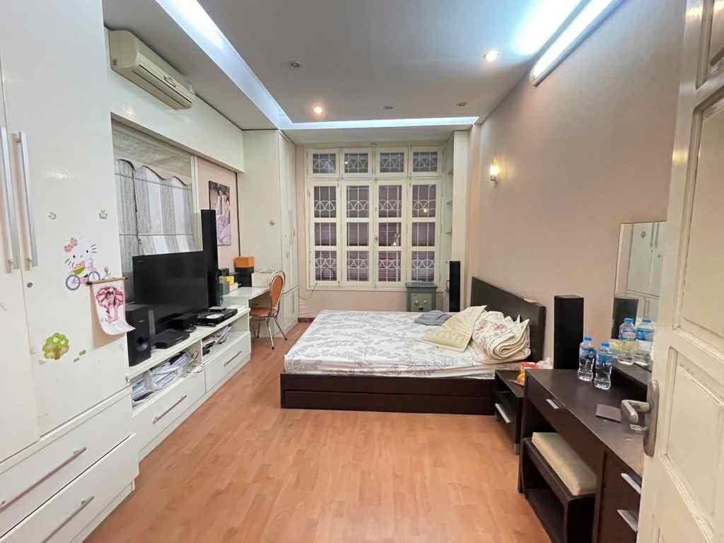 Bán nhà khu vực Nguyễn Chí Thanh - Giá chỉ 8.75 tỷ - Khu vực Hiếm nhà bán - Ảnh 2