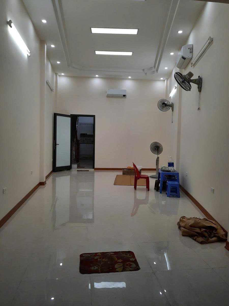 Mặt phố Khâm Thiên,vỉa hè 6m,kinh doanh cực đỉnh,vị trí vàng lõi Đống Đa,cách ngã 6 Ô Chợ Dừa 200m - Ảnh 2