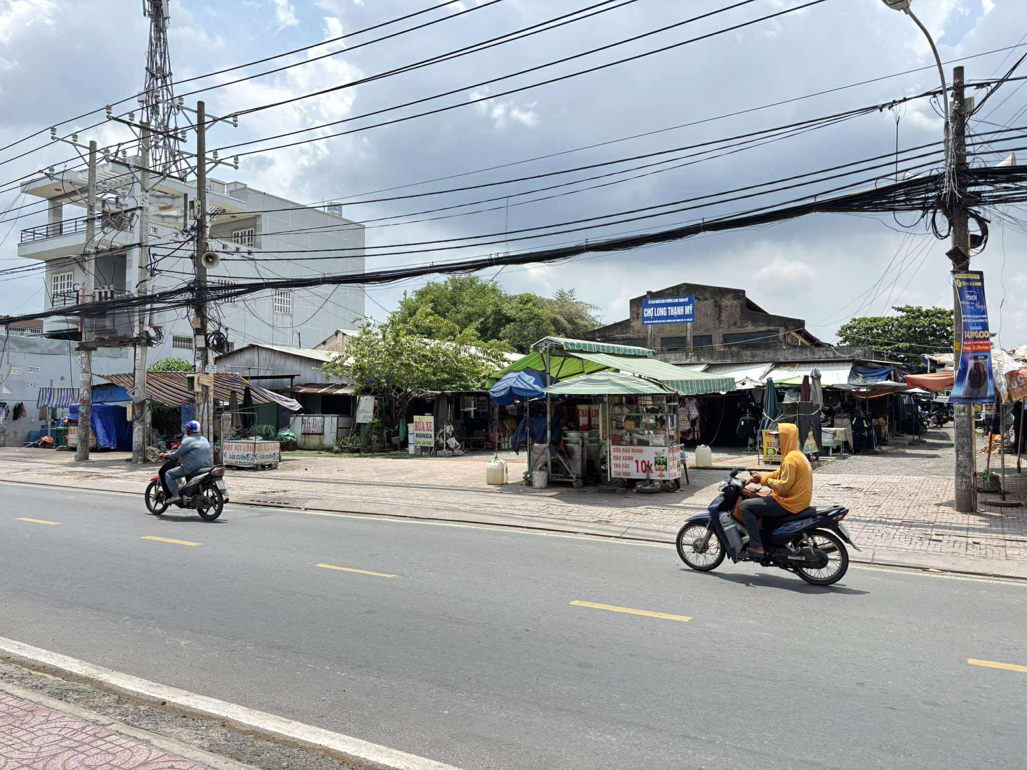 Bán nhà mặt tiền Long Thạnh Mỹ 81m2 – gần Nguyễn Văn Tăng – Giá 6.05 tỷ – Full nội thất - Ảnh 4