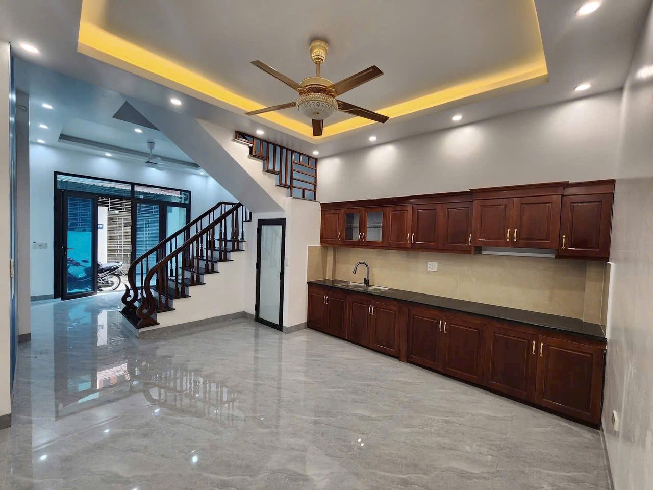 Bán nhà 4 tầng ngõ phố Tân Kim, ph Tân Bình, TP HD, 42m2, mt 4.09m, 3 ngủ, 3 vệ sinh, 2.78 tỷ - Ảnh chính