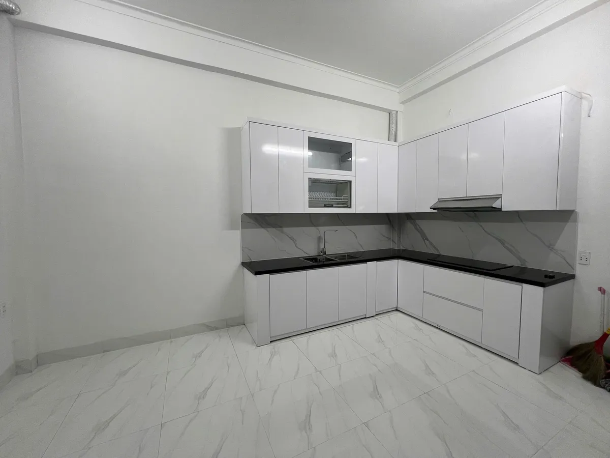 BÁN NHÀ PHÂN LÔ GẦN NGÃ TƯ SỞ, THANH XUÂN, 65M2, Ô TÔ ĐỖ CỬA, GẦN HỒ, 3 MẶT THOÁNG, NƠI Ở TUYỆT VỜI - Ảnh 2