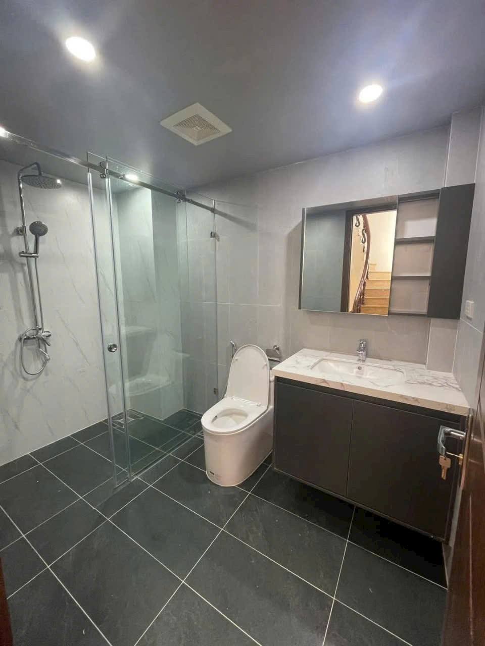 BÁN NHÀ PHÂN LÔ GẦN NGÃ TƯ SỞ, THANH XUÂN, 65M2, Ô TÔ ĐỖ CỬA, GẦN HỒ, 3 MẶT THOÁNG, NƠI Ở TUYỆT VỜI - Ảnh 4