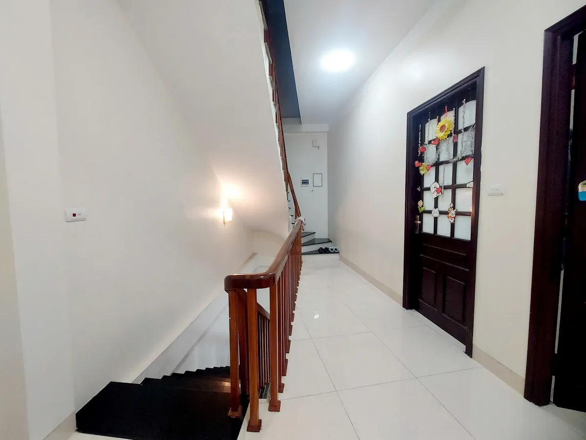 Bán nhà 31m², 1PN, 2WC, ngõ Bằng B, Định Công, Hoàng Mai, 5.6 tỷ, sổ đỏ - Ảnh chính