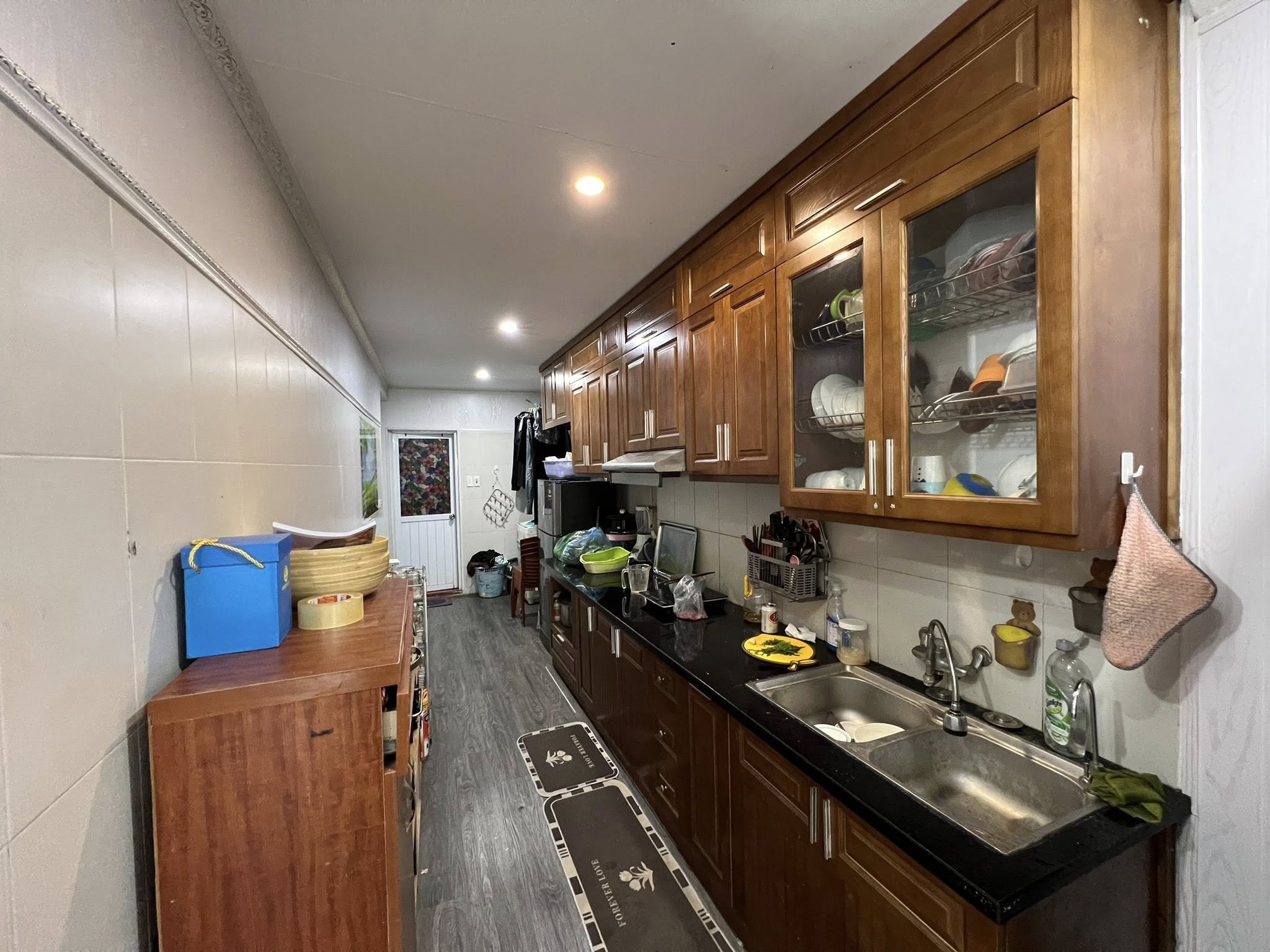 BÁN CĂN HỘ TẬP THỂ 80M2 PHỐ HOÀNG NGỌC PHÁCH, QUẬN ĐỐNG ĐA, 20M RA PHỐ, FULL NỘI THẤT, Ở SƯỚNG - Ảnh 1