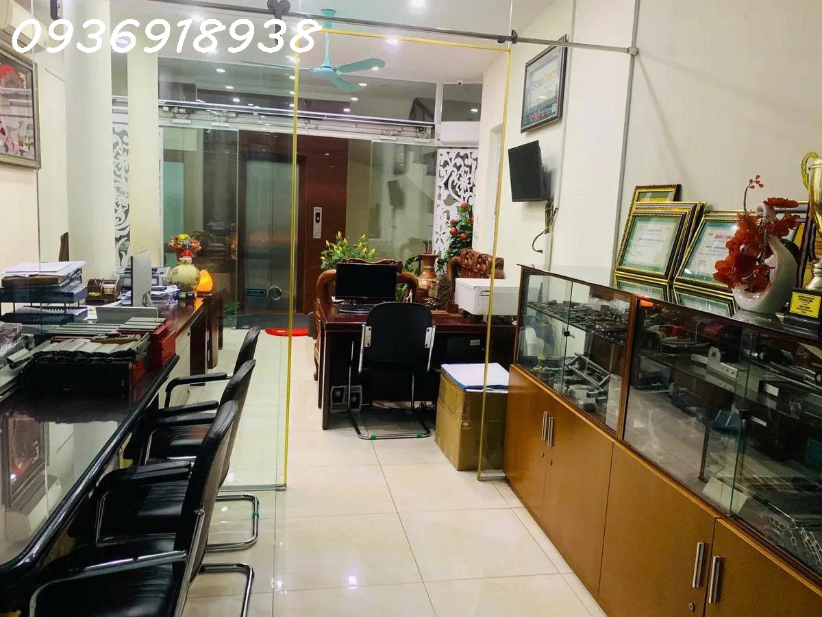 Chỉ 16.9 tỷ-6 tầng thang máy-lô góc-gara ô tô-cách mặt phố 1 nhà-Trần Duy Hưng, Cầu Giấy - Ảnh 1