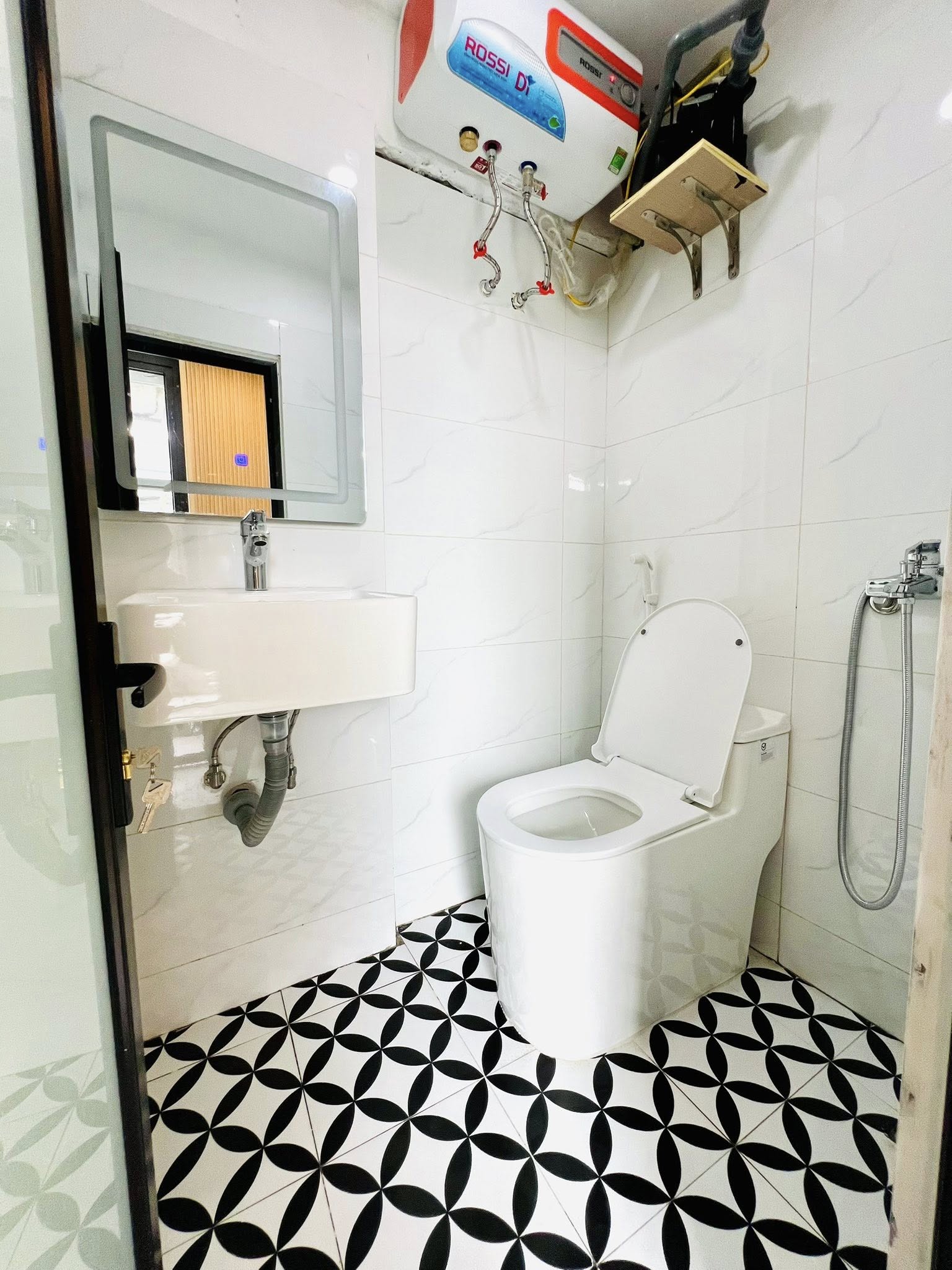 BÁN CĂN TẬP THỂ NAM ĐỒNG - HỒ ĐẮC DI - 60M2, FULL NỘI THẤT ĐẸP, Ô TÔ ĐỖ CHÂN CẦU THANG - Ảnh 4