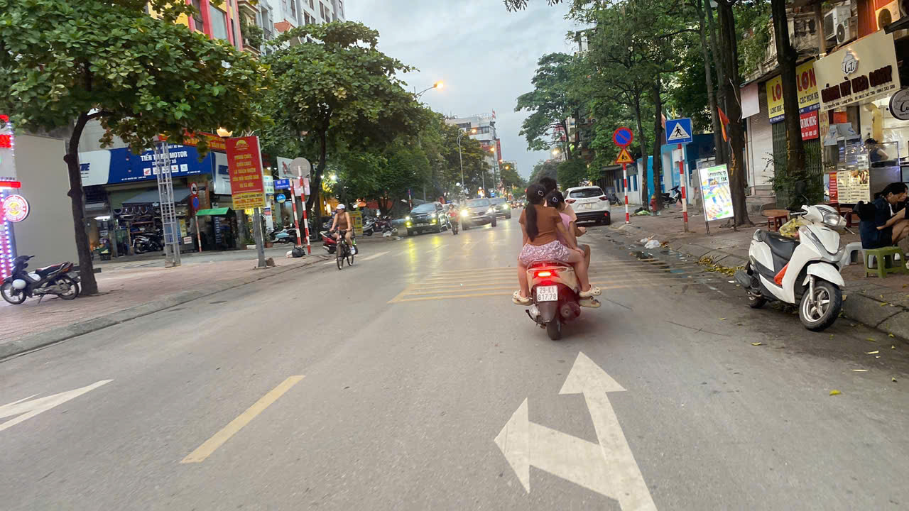 KHU VIP NGUYỄN SƠN BÁN ĐẤT TẶNG NHÀ 92M, 2T, MT7.8M, Ô TÔ TRÁNH, GIÁ NHỈNH 25 TỶ. - Ảnh chính