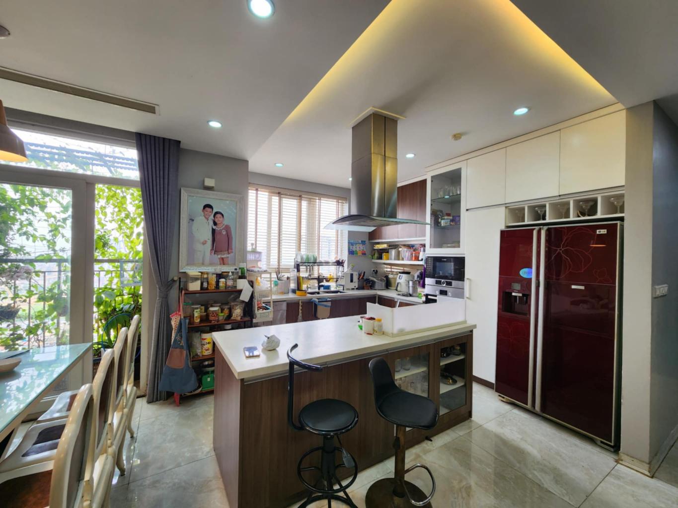 Bán CC Nguyễn Huy Tưởng, Dt 174m2, 4N3VS, căn góc, nội thất đẹp. Giá sốc 9 tỷ - Ảnh 2