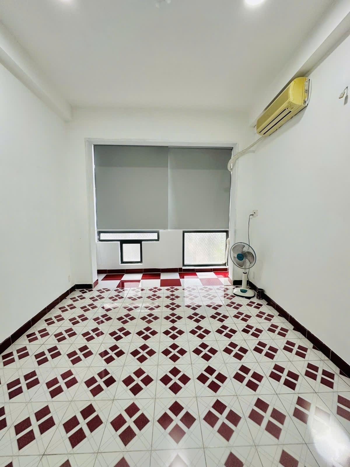 *** 9 TỶ NHỈNH-NGAY WINSOR PLAZA QUẬN 5- Gần Mặt Tiền Hẻm Ôtô Né<br> SHR 5 Tầng Hoàn Công - Ảnh 4