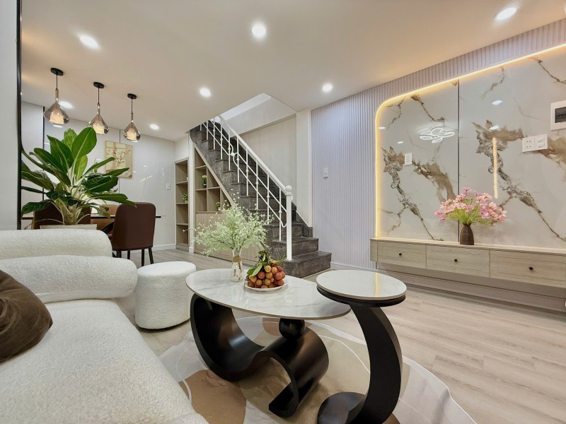 ♪ Sát Mặt Tiền Đỗ Quang, bãi đậu Ô tô gần, 35m2, 3 tầng đúc, sân rộng, 3.25 tỷ - Ảnh chính