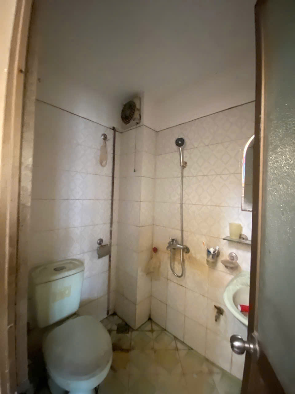 THƯỢNG THANH. - LONG BIÊN QUẬN - KHU VỰC PHÁT TRIỂN SẦM UẤT - TIỆN ÍCH XUNG QUANH NGẬP TRÀN - Ô TÔ - Ảnh 4