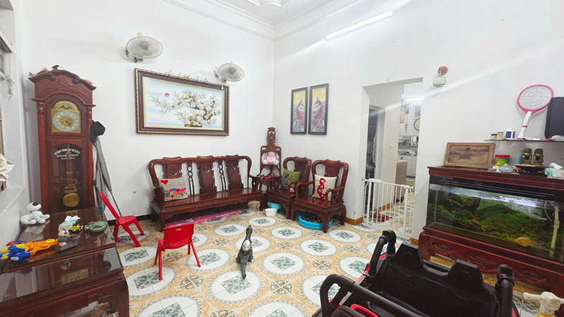 Cần bán 53,4m2 nhà 3 tầng cách 50m ra phố Nguyễn Văn Cừ. Nằm giữa trường Ngọc Lâm và Gia Thụy - Ảnh chính