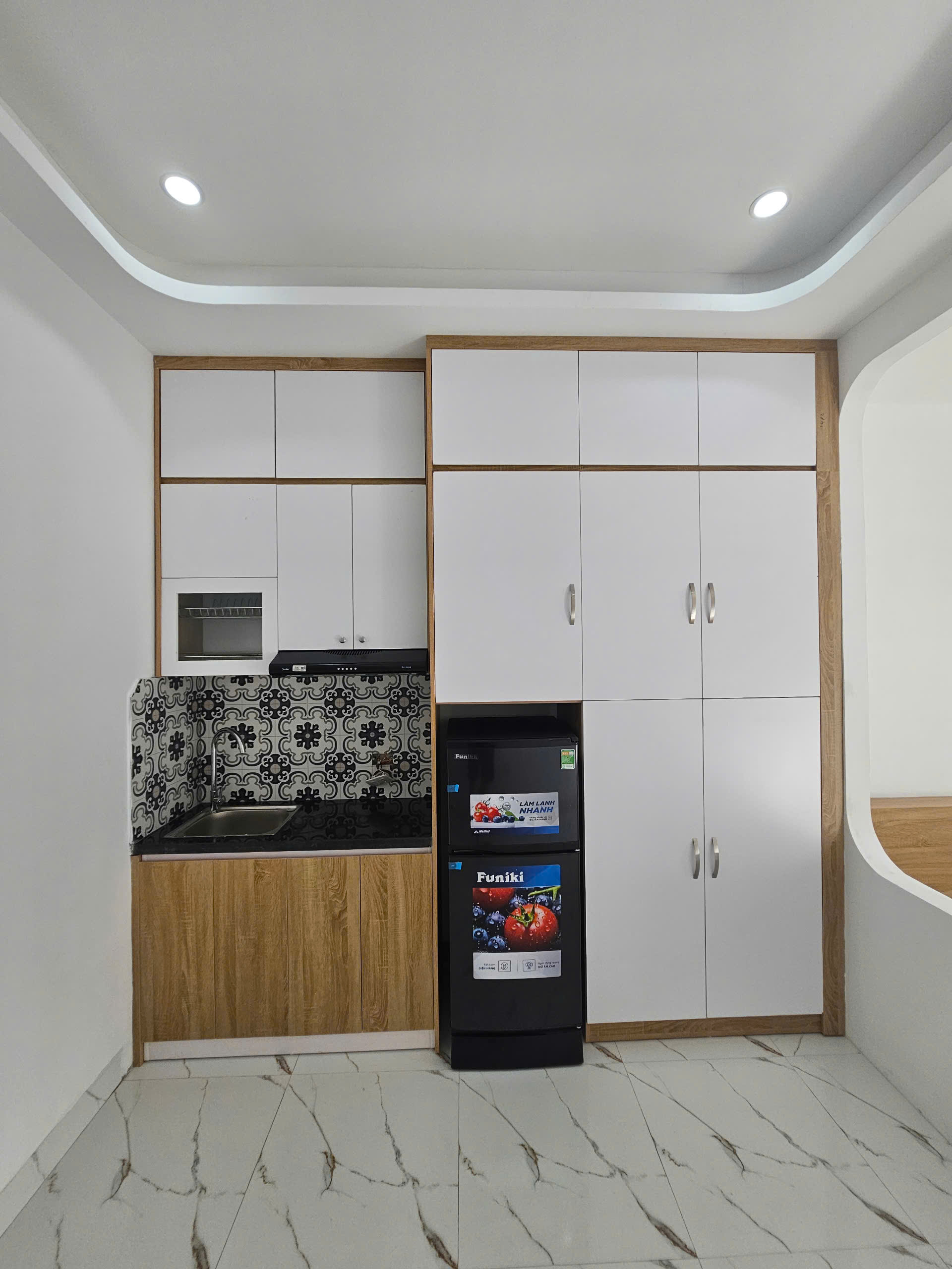 HIẾM. CCMN 5 tầng Mạc Thị Bưởi, Hai Bà Trưng, Thang máy, 8 phòng Studio, dòng tiền 600 Triệu/Năm. - Ảnh 3