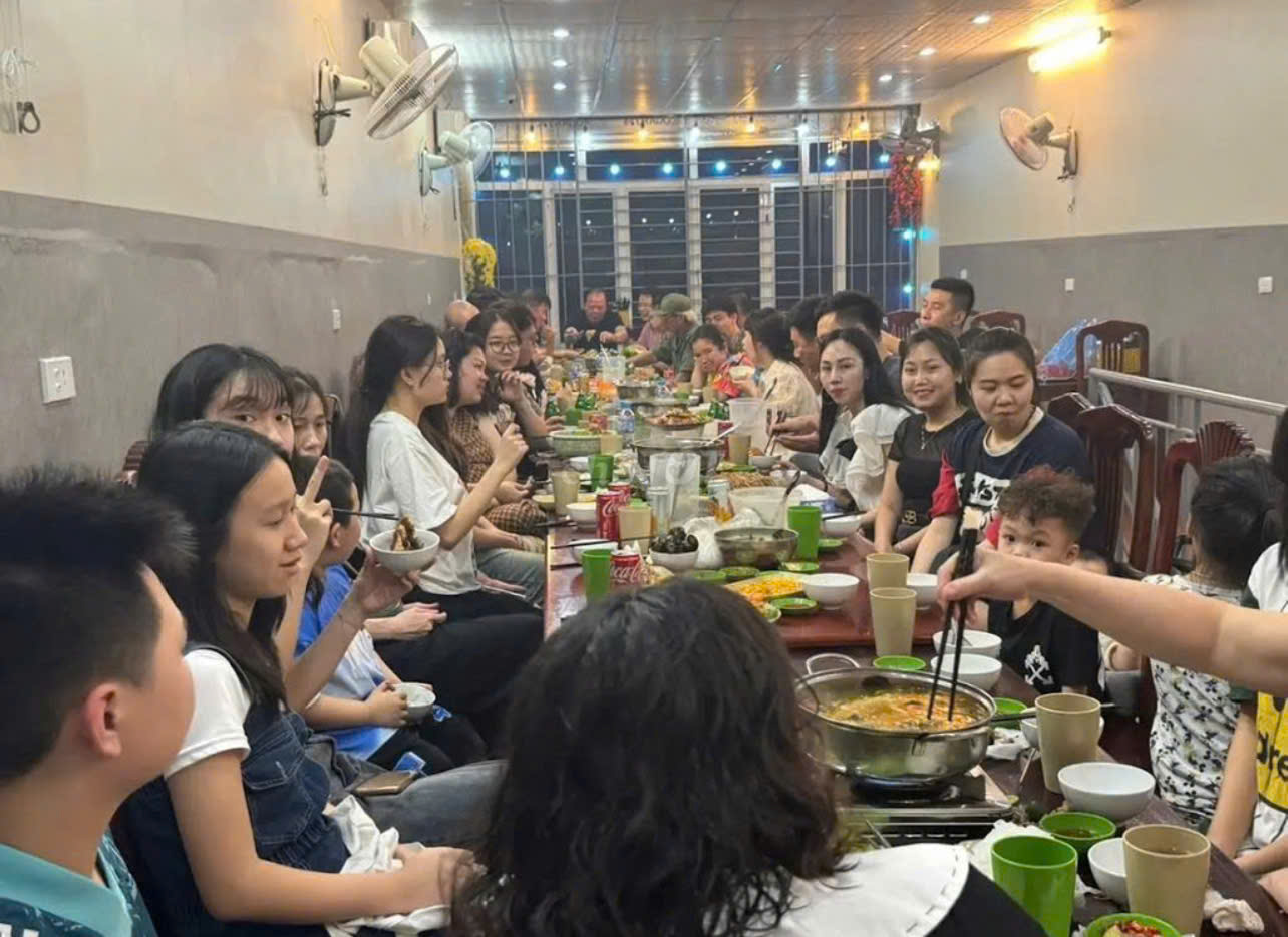 SIÊU PHẨM  CHO THUÊ NHÀ MẶT PHỐ CỔ LINH – GẦN AEON MALL - Ảnh 1