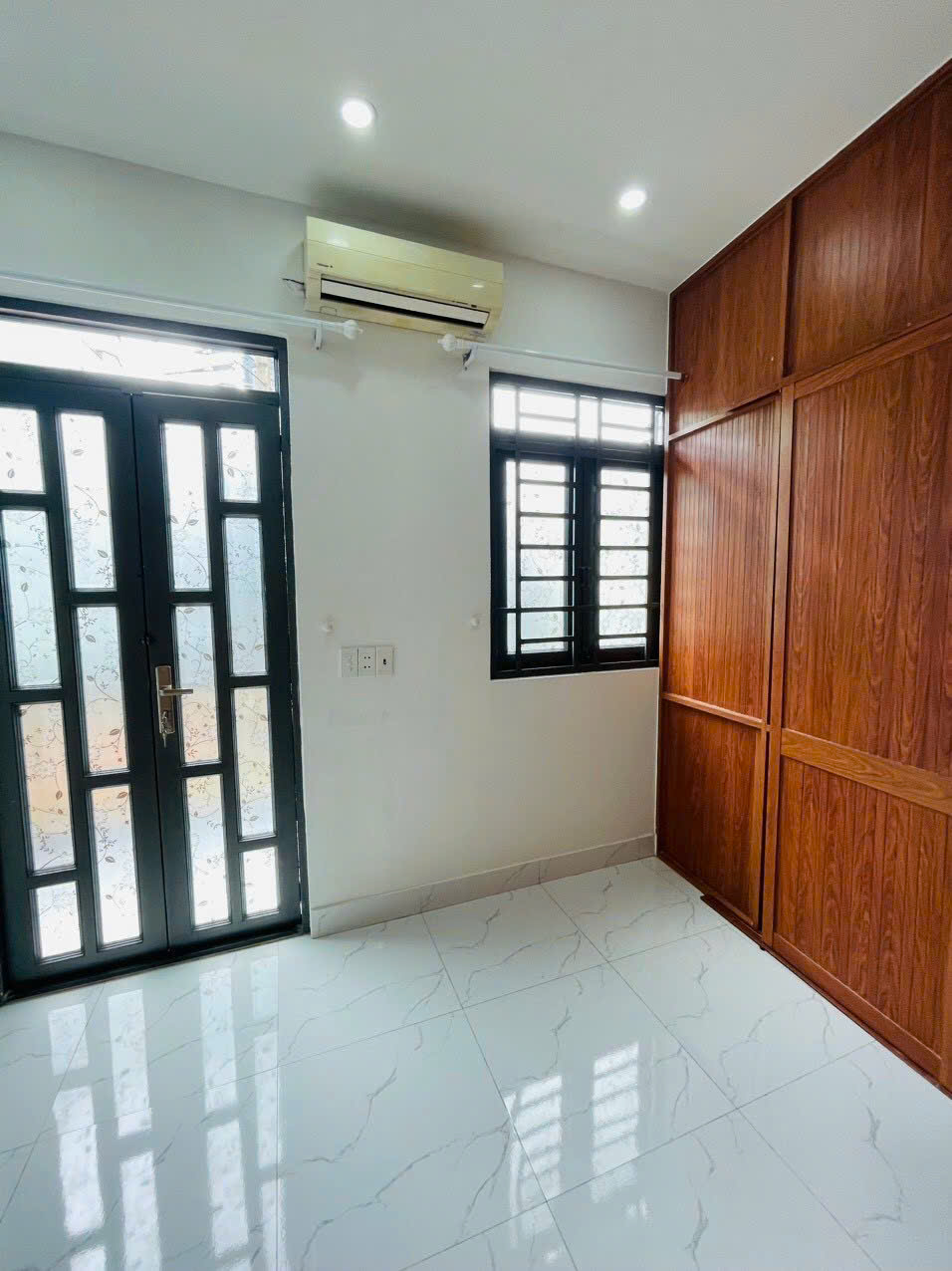 Cực hiếm Chỉ 2.8 Tỷ- Nhà Đẹp Về Ở Ngay - chợ Thạch Đà  - 2 Tầng - 2 PN - Ngang 4m - Ảnh 4