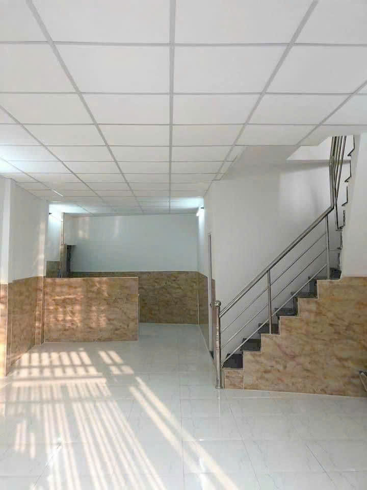 CẦN BÁN MẶT TIỀN KINH DOANH ĐƯỜNG 385, LÊ VĂN VIỆT, GIÁ 3,x TỶ - Ảnh 3