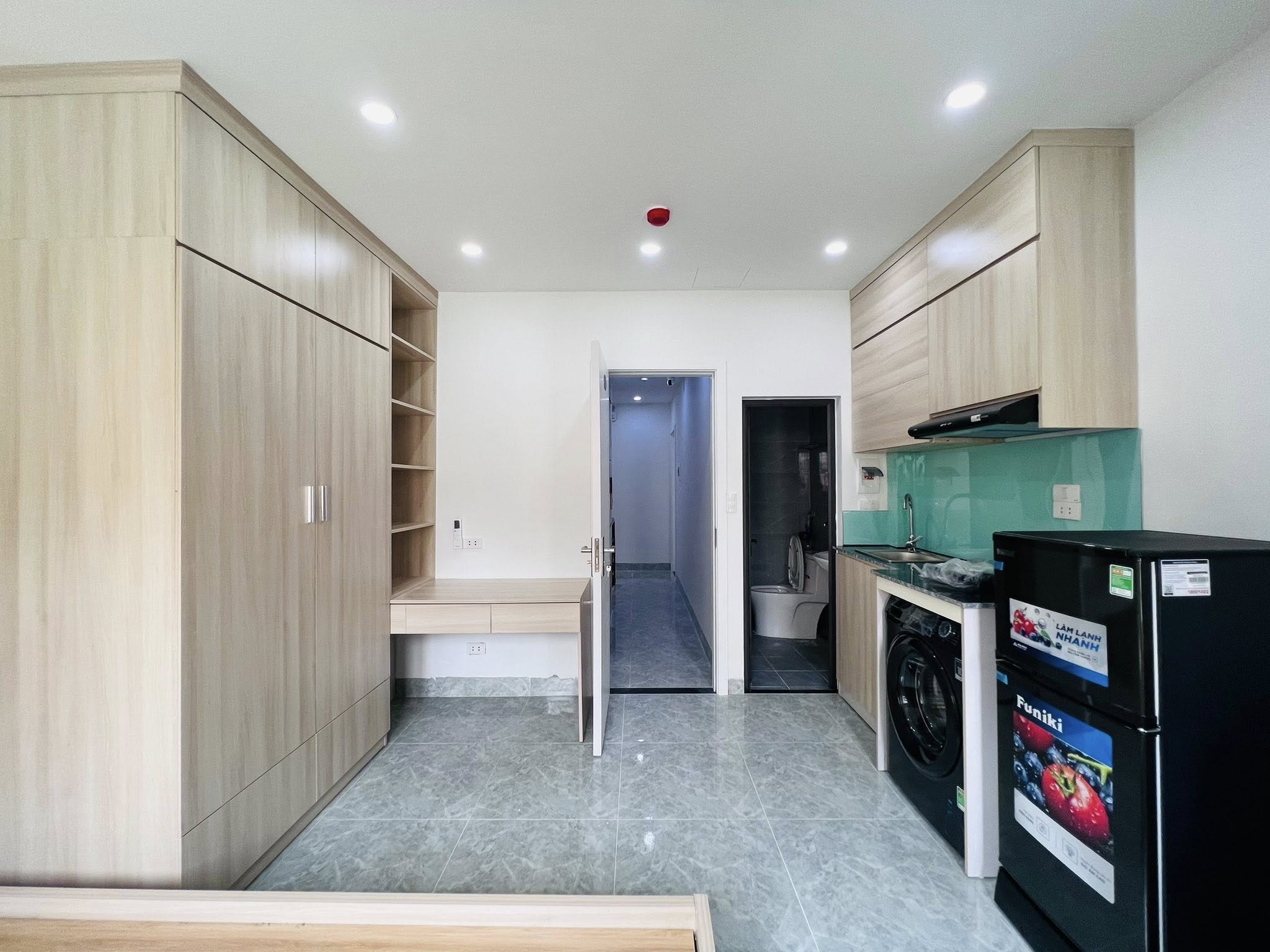 CHDV KHÚC THỪA DỤ  - KHU KHÔNG CÓ NHÀ BÁN - 10 ĐIỂM CHO VỊ TRÍ - NGÕ THÔNG TỨ TUNG - 10M RA Ô TÔ - Ảnh 2