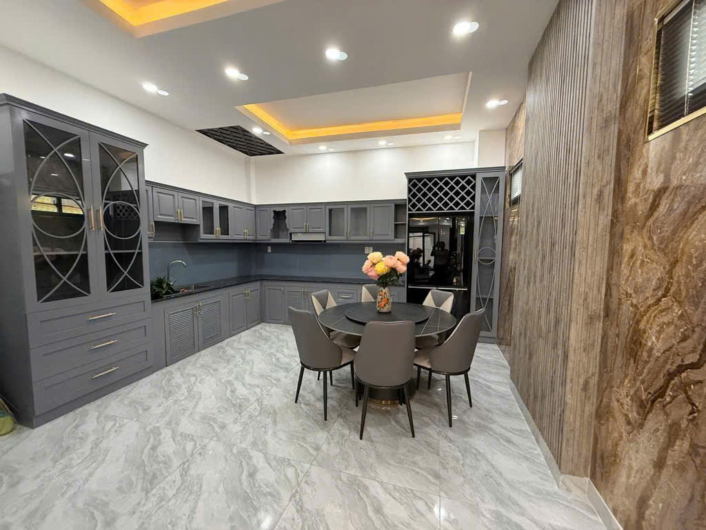 HẺM 28 PHÚ THUẬN - QUẬN 7 - CĂN GÓC CHỈ 1 SẸC - GIÁ CỰC TỐT CHỈ 8.25 TỶ - SỔ HỒNG RIÊNG, PHÁP LÝ - Ảnh 2