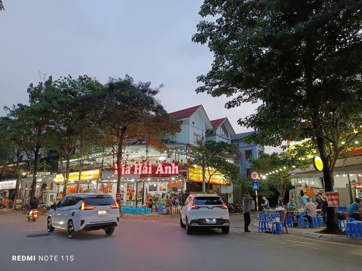 🏡 Bán biệt thự lô góc KĐT Thành phố Giao Lưu – 213m² – Giá 70 tỷ - Ảnh 2