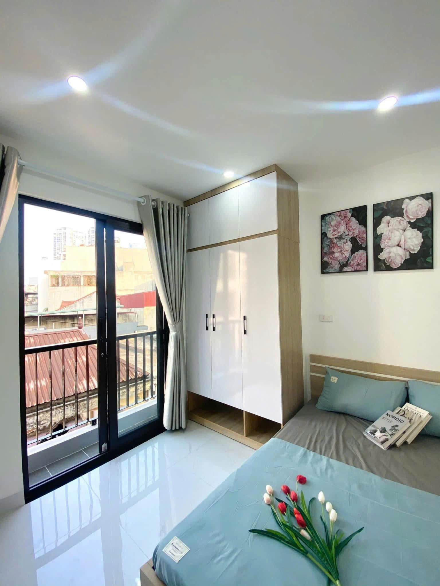 Bán nhà phố Thái Thịnh, Đống Đa 92m2 xây 8 tầng MT6.8m dòng tiền 150tr/tháng - Ảnh 1